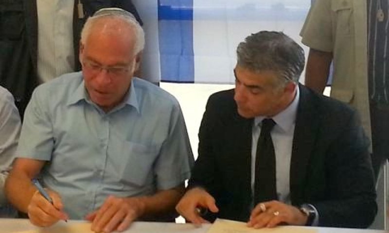 אריאל ולפיד. מהלך סרק לא יעיל