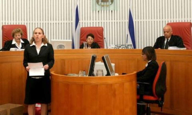 ההרכב בערעור קצב. מימין: ג'ובראן, נאור, ארבל [צילום: פלאש 90]