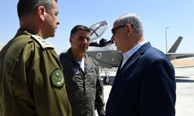 נתניהו, נורקין וכוכבי בדרום [צילום: אריאל חרמוני, משרד הביטחון]