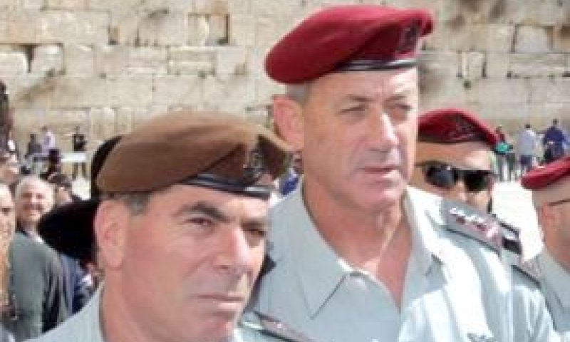 אשכנזי על גנץ: "חמור" [צילום: פלאש 90]