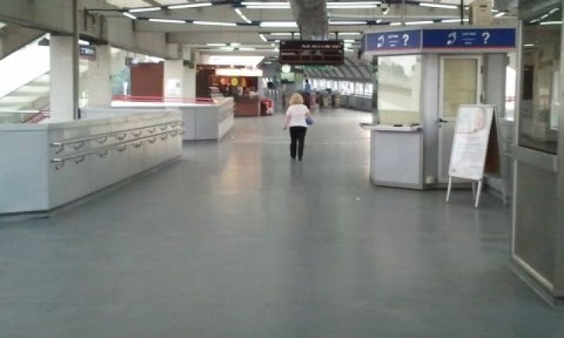 רכבת סבידור. חיפוש בלתי חוקי [צילום: עידן יוסף]