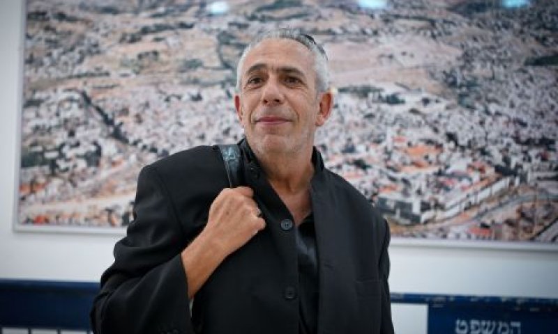 אלקלעי בעדותו במשפט נתניהו [צילום: אריה אברמס, פלאש 90]