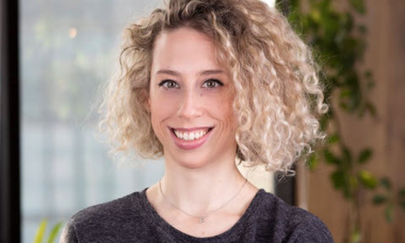 נעה גלומצ'ר [צילום: אריק סולטן]