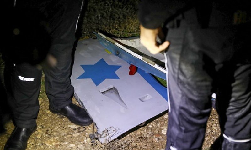 שרידי מסוק העטלף שנמשו מן הים התיכון [צילום: אלון נדב, פלאש 90]