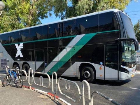 אוטובוס אגד בתחנה המרכזית בנהריה [צילום: שי מייקל]