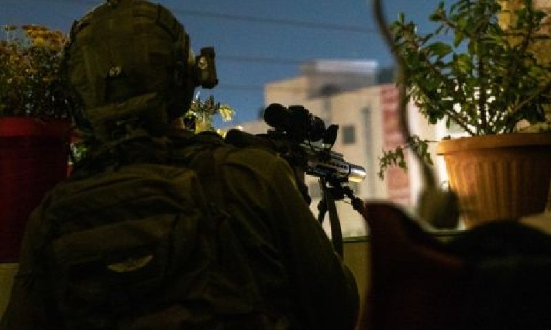 חייל במהלך הפעילות המבצעית בג'נין [צילום: דובר צה''ל]