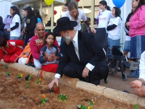 הרב יונה מצגר שותל