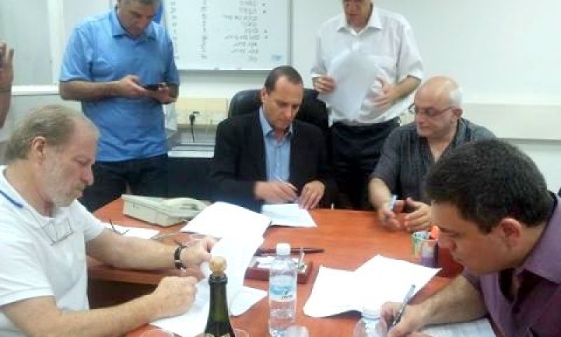 מימין לשמאל: רותם אברוצקי, יוני בן-מנחם, אמיר גילת, חיקה גינוסר [צילום: לינדה בר]