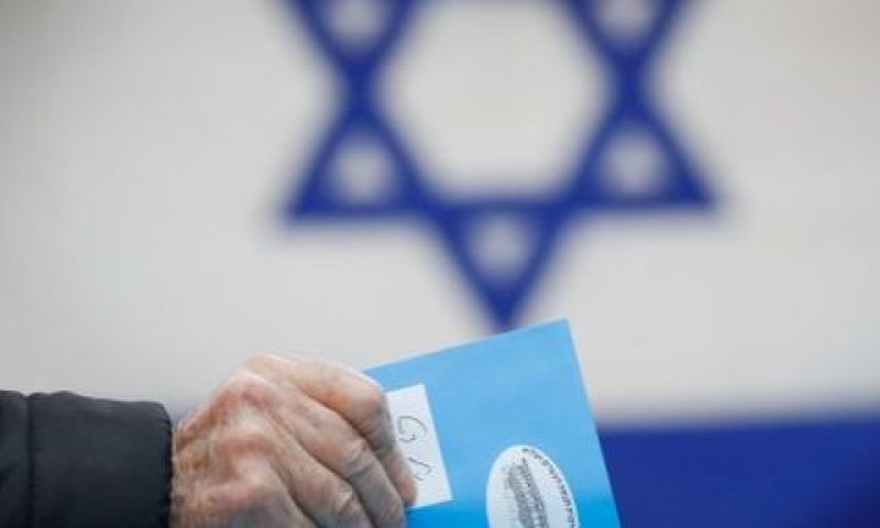 רק 18% מאמינים לממשלה, רק 9% - למפלגות [צילום: אוליביה פיטוסי/פלאש 90]