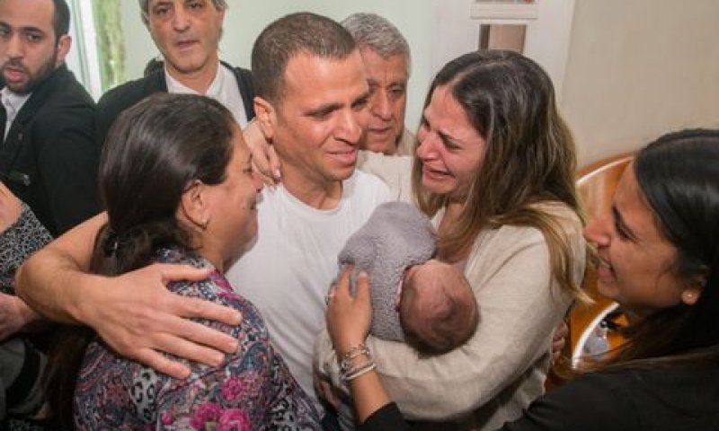 סומך. ספק ועל הגבול [צילום: יונתן זינדל/פלאש 90]