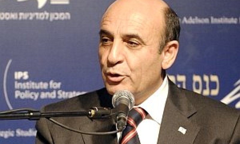 מופז. הולך על הטיקט הביטחוני [ארכיון: יותם פרום]