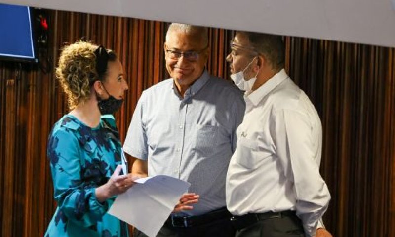 ווליד טאהא ומאזן גנאים [צילום: נועם מושקוביץ/דוברות הכנסת]