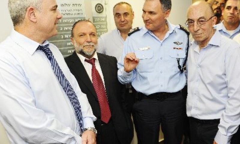 [צילום: ישראל מלובני]