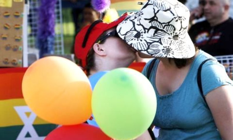 לסביות במצעד הגאווה. הכרה בדלת האחורית [צילום אילוסטרציה: AP]