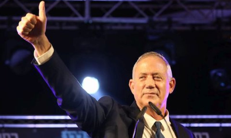 גנץ. נתניהו אשם [צילום: דוברות כחול לבן]