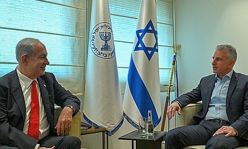 ראש המוסד, דדי ברנע, וראש הממשלה נתניהו [צילום: קובי גדעון/לע"מ]