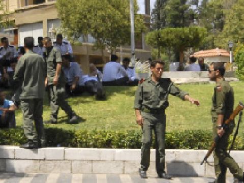 הצבא הסורי מתפורר [צילום ארכיון: AP]