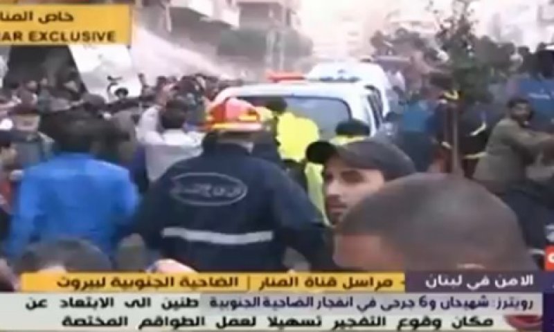 סקרנים רבים הגיעו לזירת הפיצוץ [צילום: מן הטלוויזיה]