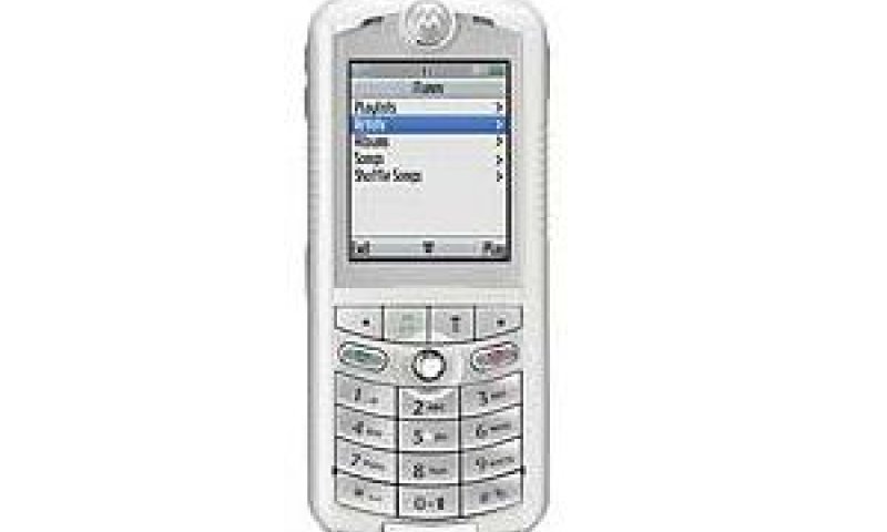 [ה-Motorola ROKR, הסלולרי הראשון שפותח בשילוב עם Apple]