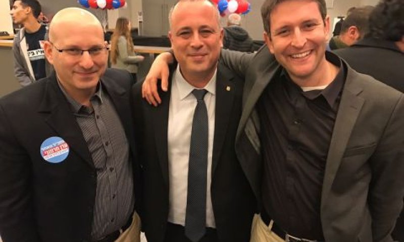 פינק, בר וחרמוני. המפסיד, הפורש והמנצח