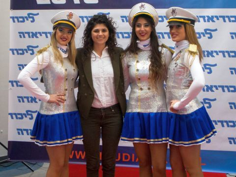"לא לכפות ערכים". ח"כ השכל (שנייה משמאל) [צילום: מרים אלסטר/פלאש 90]
