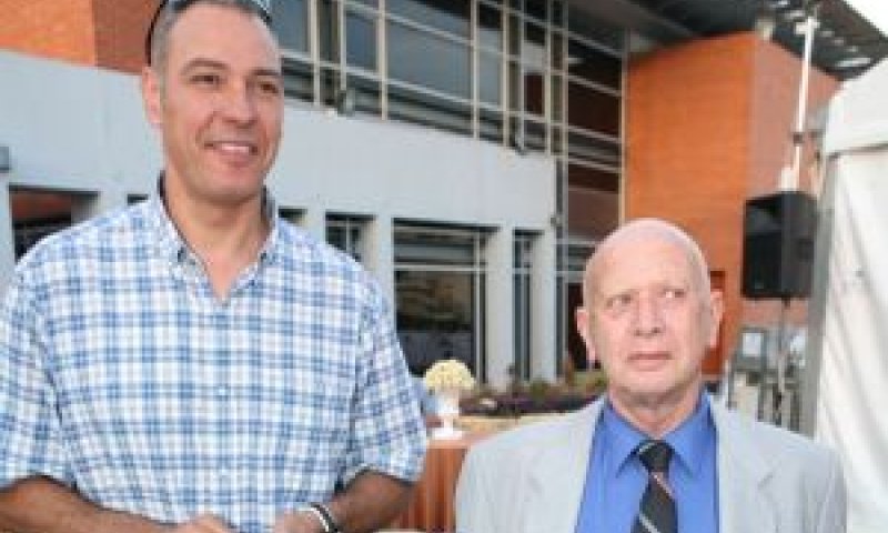 שמעון אמסלם ופרופ' זאב נוימן [צילום: צילום פרסום]