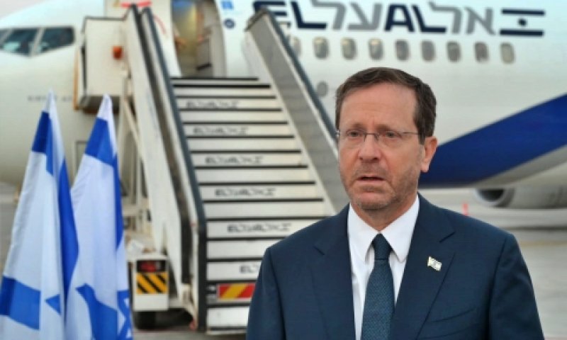 הרצוג לפני הטיסה לגרמניה, הבוקר [צילום: עמוס בן גרשום, לע"מ]