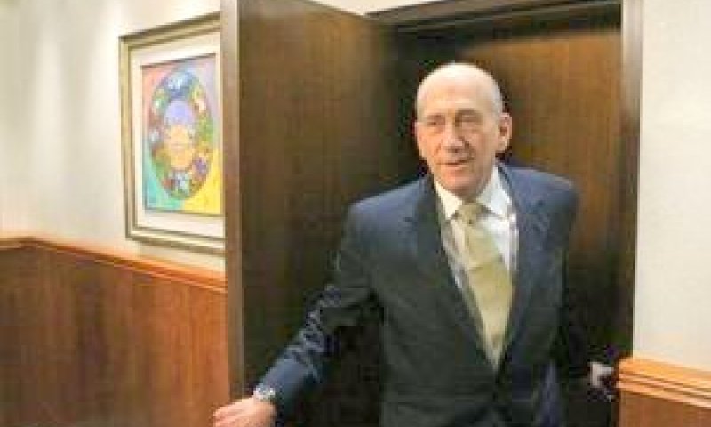 תוכנית הצלה פרי עטו. אולמרט [צילום: AP]