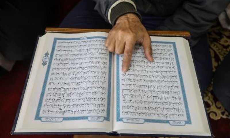 מחלוקת על תרגום הפסוקים [צילום: עבד אל-רחים חטיב, פלאש 90]