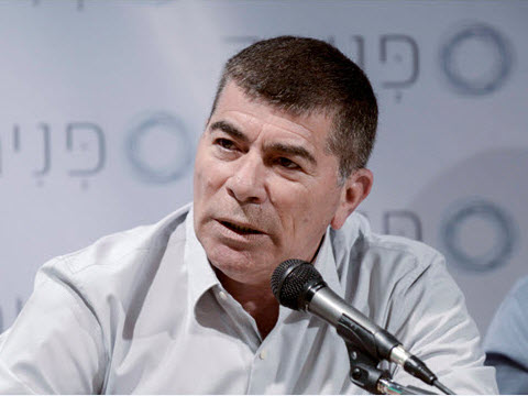 אשכנזי. נחלץ בלא כלום [צילום: תומר נויברג/פלאש 90]