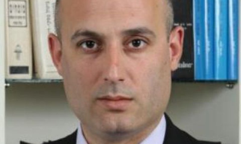 ברנהולץ. מוגבל בבנקים