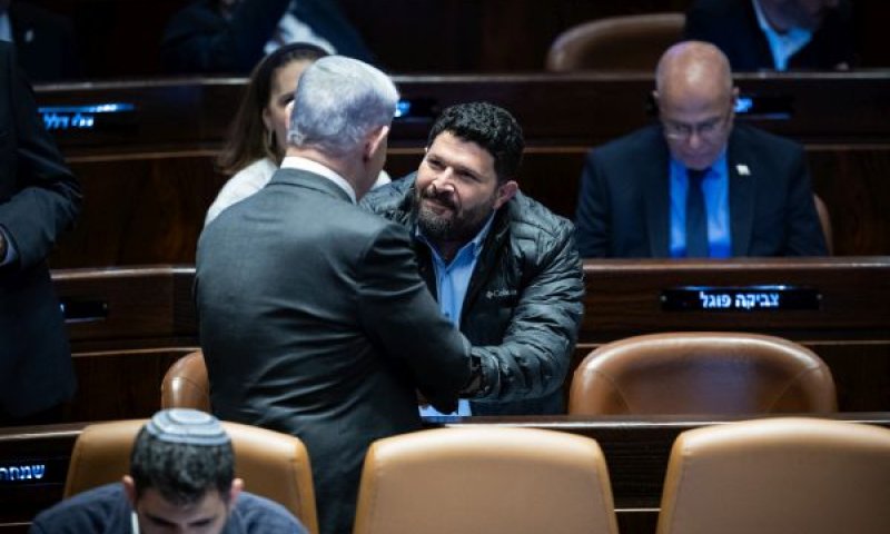 נתניהו שכנע, כהן נעתר: פשרה קואליציונית תעלה מיליונים [צילום: יונתן זינדל/פלאש 90]