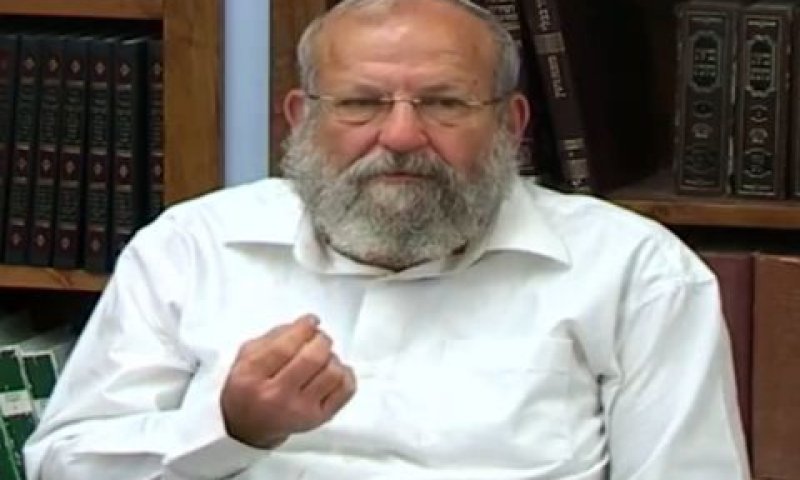 הרב וישליצקי. צביטה קלה [צילום: ערוץ מאיר]