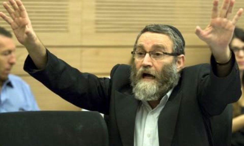 גפני. גאה בתקציב [צילום: פלאש 90]