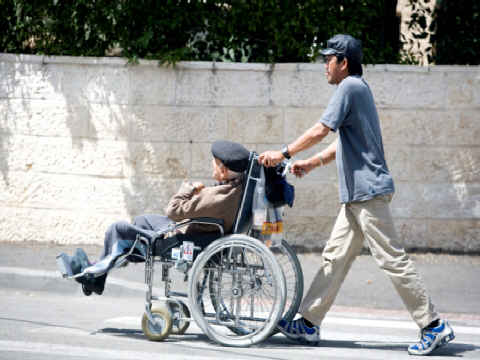 עלייה במספר מקרי הדמנציה [פלאש 90]