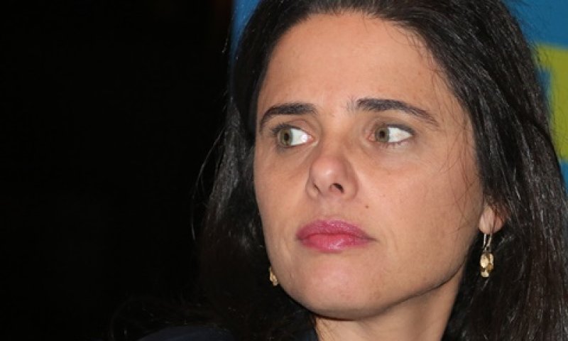 שקד. חריגה מהמתחם [צילום: איציק וולף]