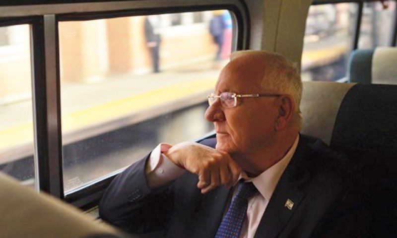 ריבלין ברכבת לוושינגטון [צילום: קובי גדעון, לע"מ]