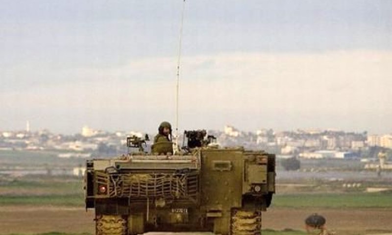 חיילי מילואים כבר בפנים [צילום: AP]