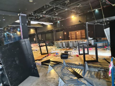 מתחם מועדון הוצת ברח' המסגר [צילום: דוברות המשטרה]