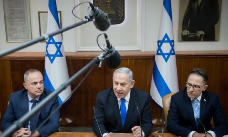 נתניהו בישיבת הממשלה [צילום: יונתן זינדל/פלאש 90]