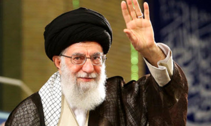 חמינאי. שמירה מוגברת [צילום: Office of the Iranian Supreme Leader ]