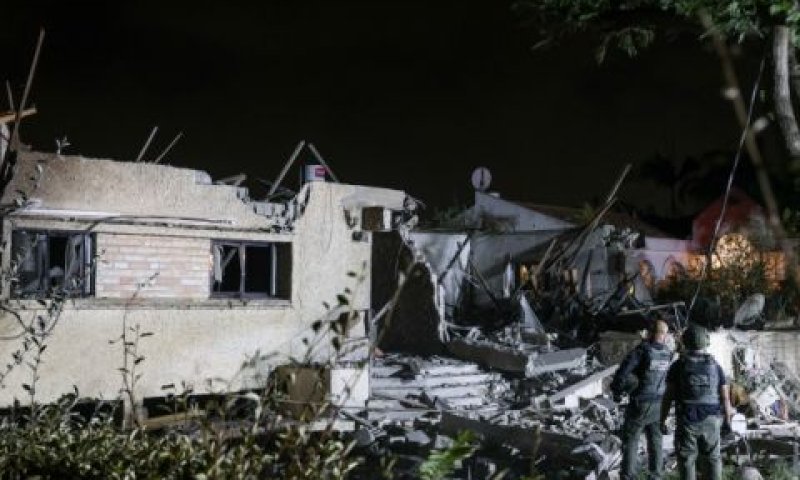 הבית שנפגע בצפריה [צילום: יוסי אלוני/פלאש 90]