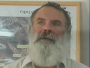 הרב רונצקי. ישקם את הרבנות?
