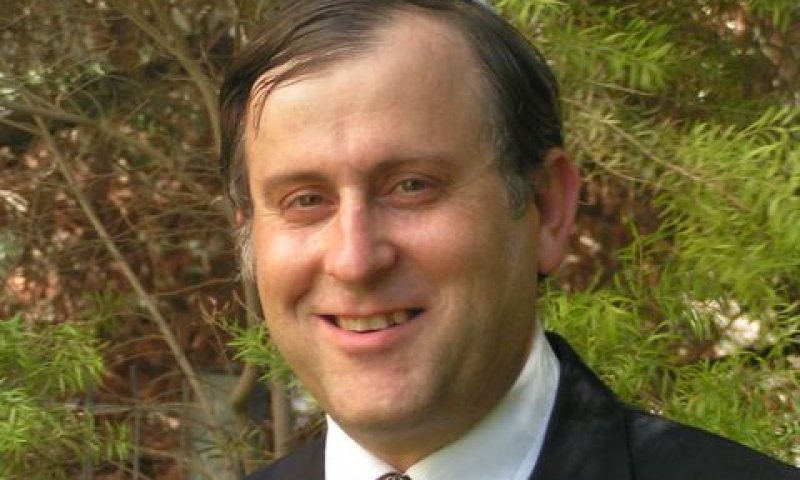 הכהן. יקבלו הוצאות
