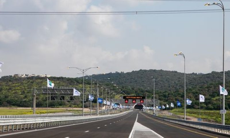 מומחה או בוררים [צילום: ענת חרמון, פלאש 90]