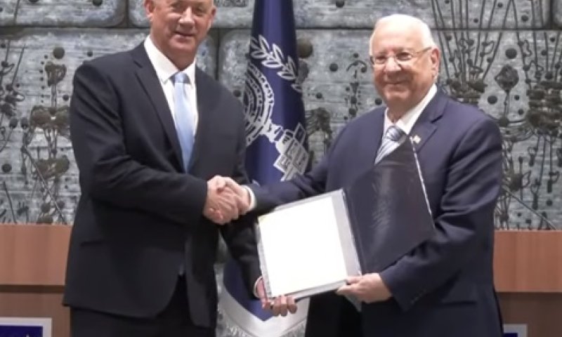 הנשיא מעניק לגנץ את המנדט