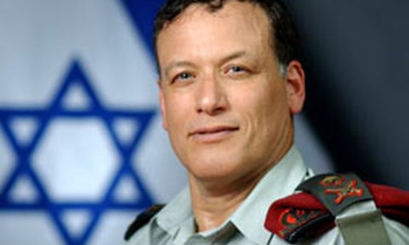 בר. קיבל 75,000 דולר