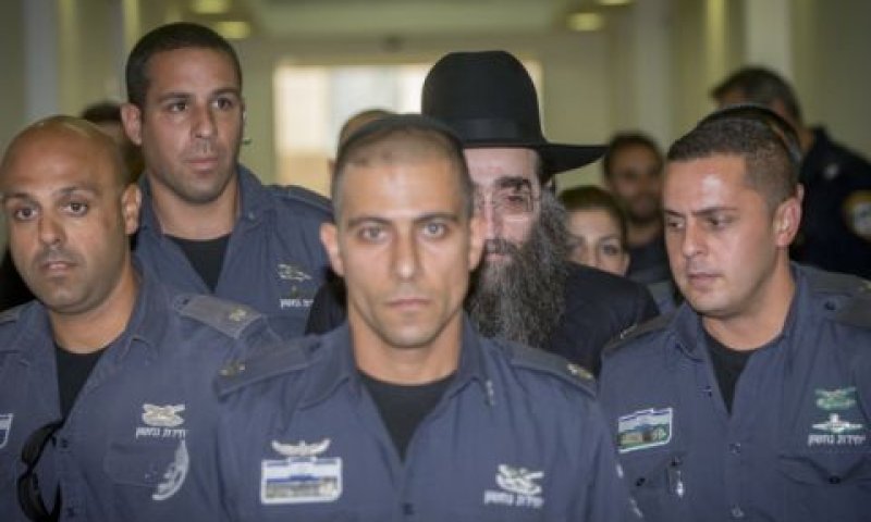 פינטו. "לסרב לאלתר" [צילום: יונתן זינדל, פלאש 90]