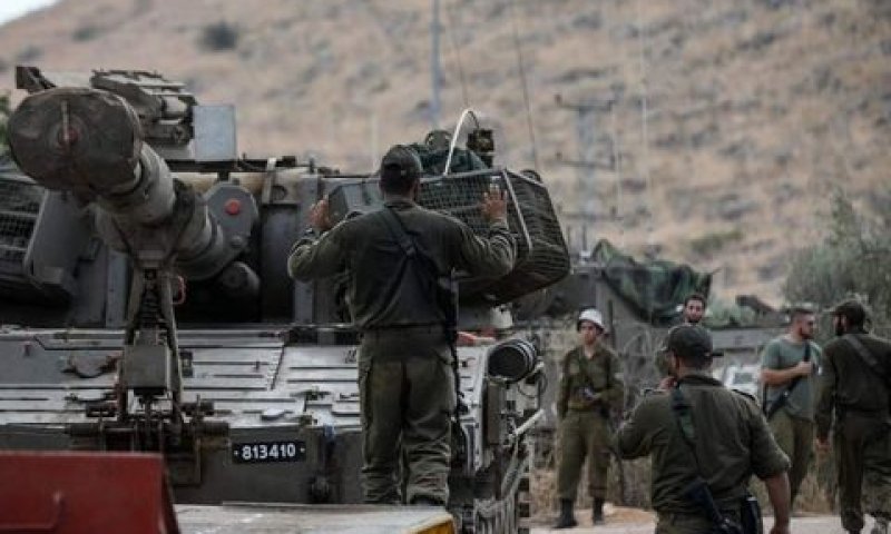 תותח בדרך צפונה [צילום: מרכז המידע הפלשתיני]