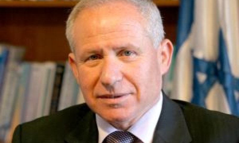 דיכטר. דורש פריימריז ב-2001